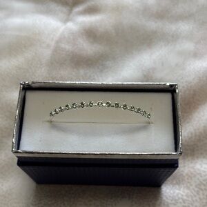 Elegant Silver and Green Bracelet